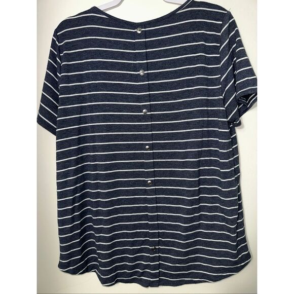 PINK CLOVER “Daisee” Button-Back Detail Knit Tee – Women’s Large - Picture 2 of 6